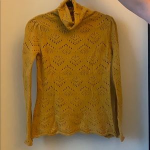 Sahalie sweater